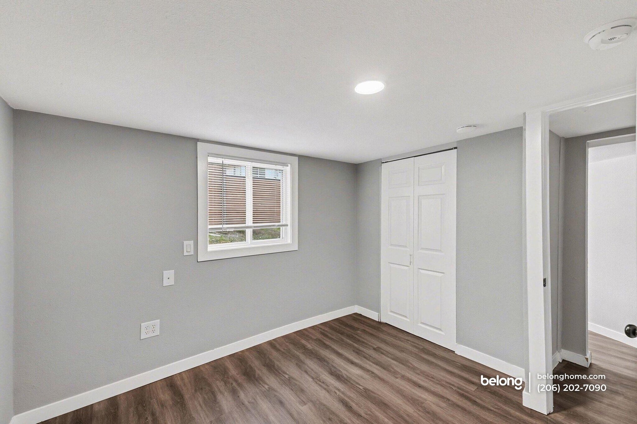 Building Photo - 3425 34th Ave S