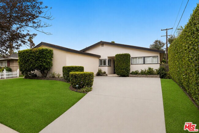 Building Photo - 4829 Dempsey Ave