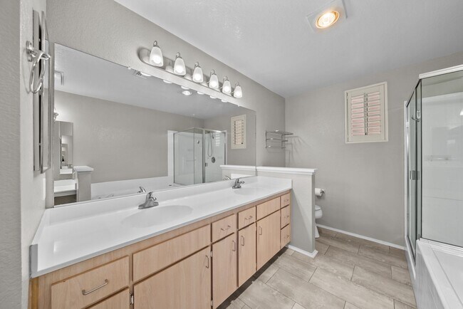 Building Photo - 521 Arbor Dr