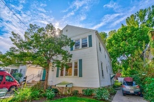 Building Photo - 2615 Stevens St