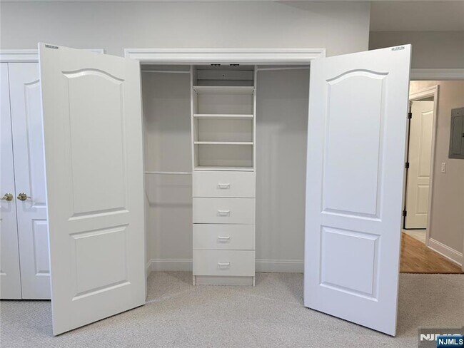 Building Photo - 3104 Rio Vista Dr