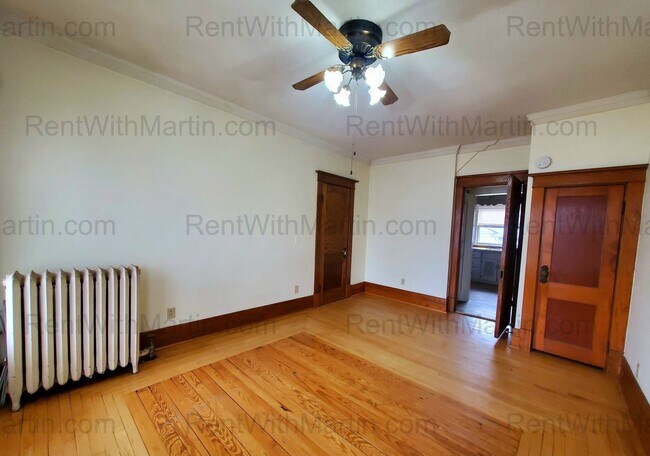 Building Photo - 313 Denver St