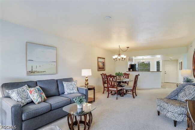 Building Photo - 340 Horse Creek Dr