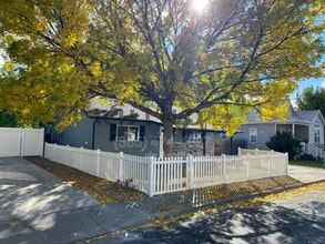 Building Photo - 174 Claybourne Ave S