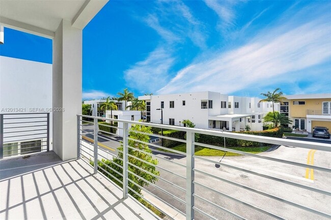 Building Photo - 7535 NW 98th Ave