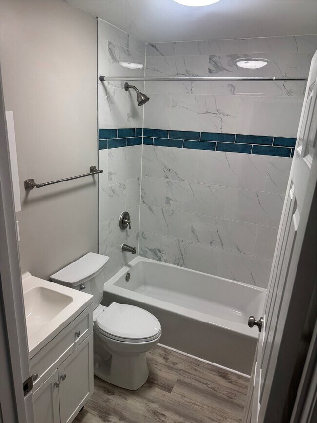 Building Photo - 3679 S Broadway