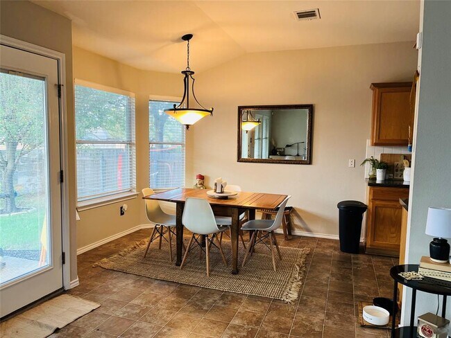 Building Photo - 14324 Mowsbury Dr