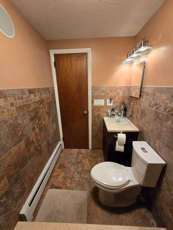 Building Photo - 97 Bates St