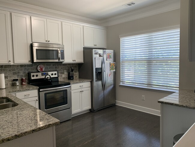 Building Photo - 5559 Prada Dr