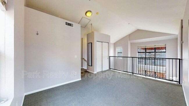 Building Photo - 2033 W 30th Ave