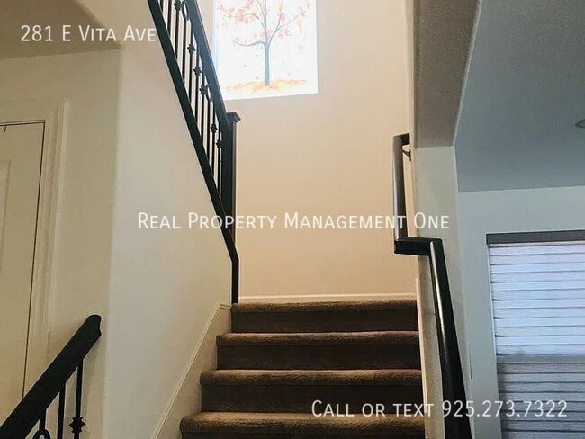 Building Photo - 281 Vita Ave