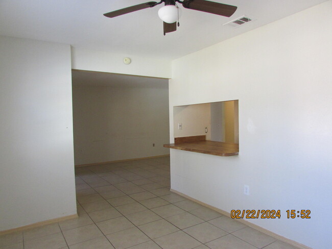 Building Photo - 4125 Pinewood Dr NE