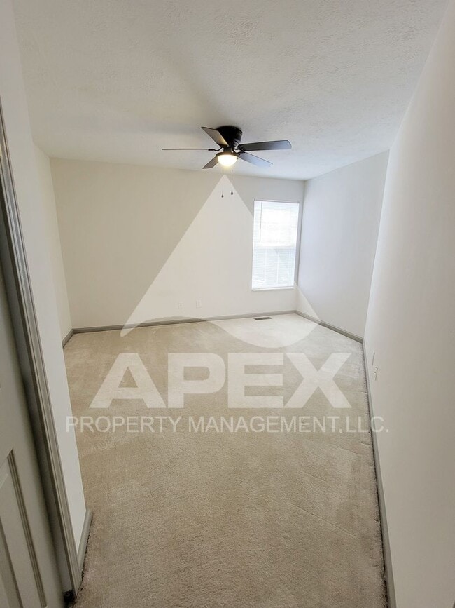 Building Photo - Beautiful 3 Bd/2.5 Ba Single Family home w/Bonus Rm in West Knoxville!