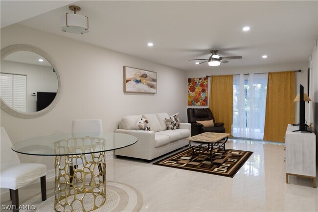 Building Photo - 28280 Pine Haven Way