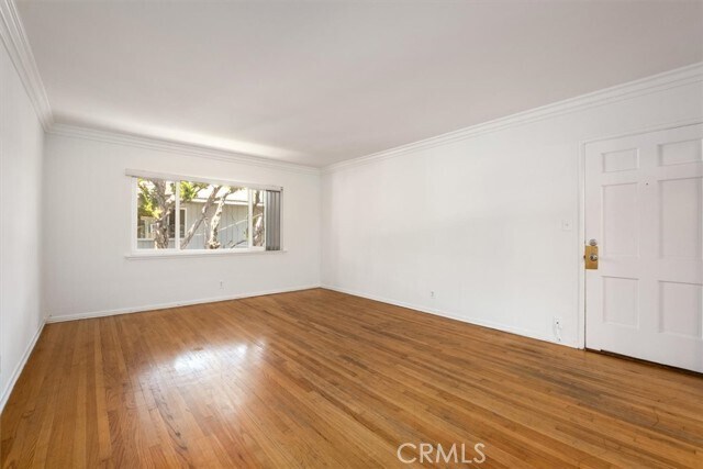 Building Photo - 5851 Woodman Ave