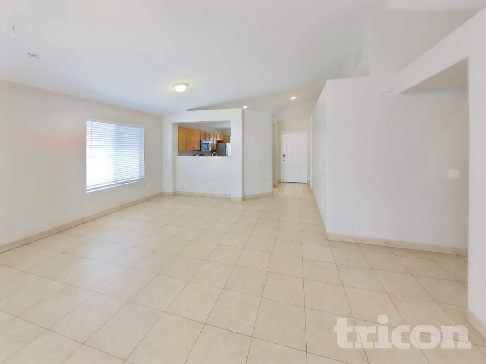 Building Photo - 10446 W Orange Dr