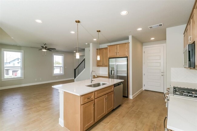 Building Photo - 2605 Sam Bass Rd