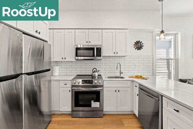 Building Photo - Furnished Private Bedroom with Private Bath in East Boston!