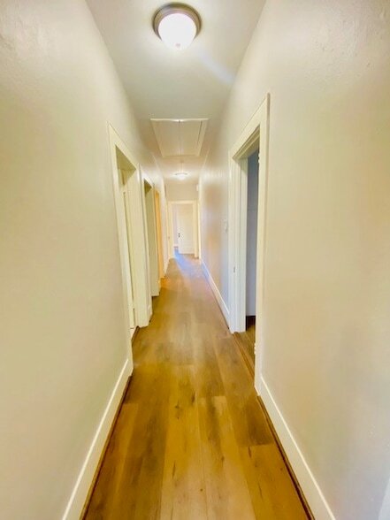 Building Photo - 4625 Bell St