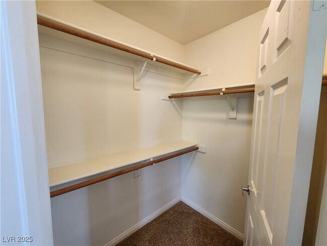 Building Photo - 1805 Grand Rodeo St