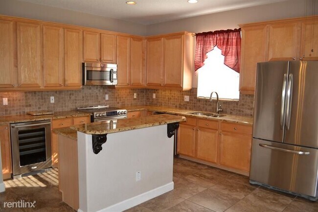Building Photo - 4 br, 3 bath House - 3297 Red Ash Cir UNIT