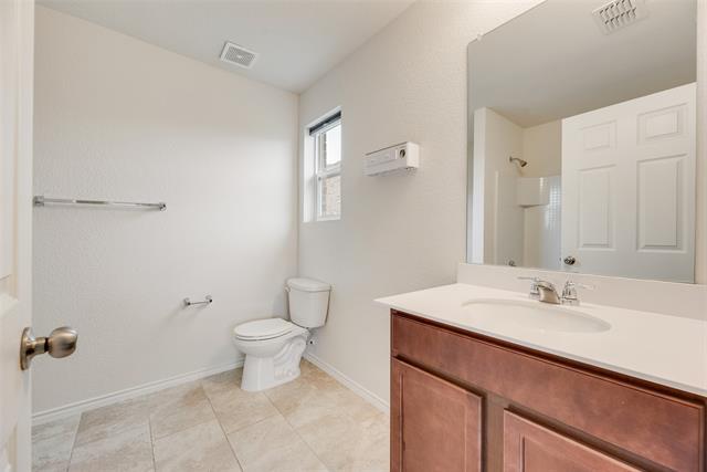Building Photo - 1802 Aslynn Cir