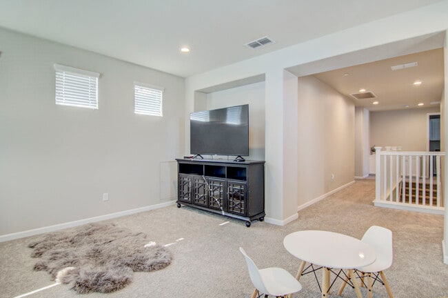 Building Photo - 5706 Desert Mallow St