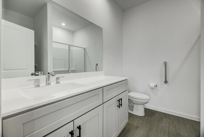 Building Photo - 519 Louis Ln