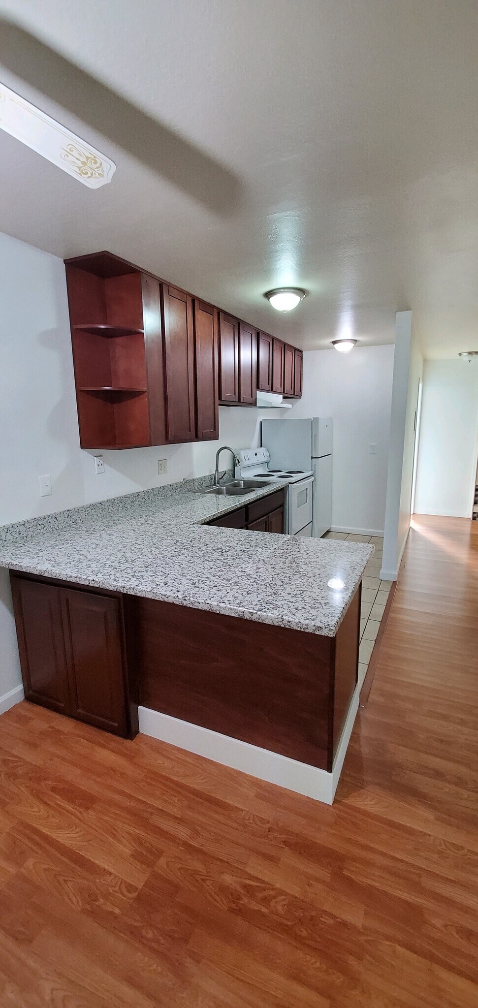 Building Photo - 4061 Park Center Ln