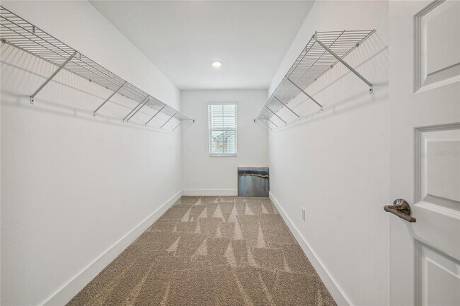 Building Photo - 9754 Little Bluestem Dr