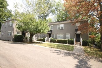 Building Photo - 285 Oxford Pl NE