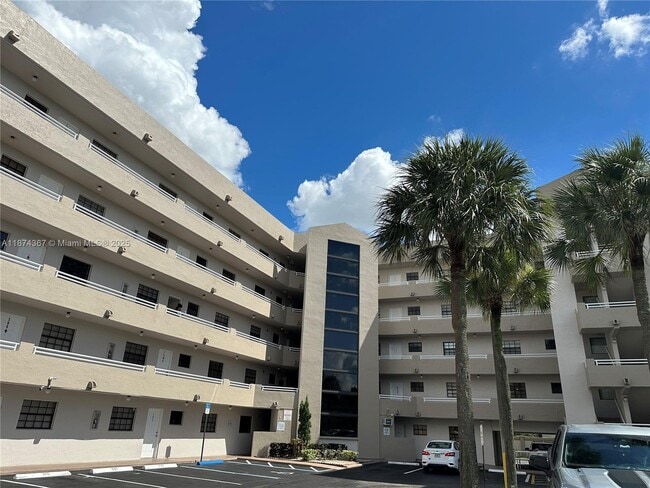 Building Photo - 15969 NW 64th Ave