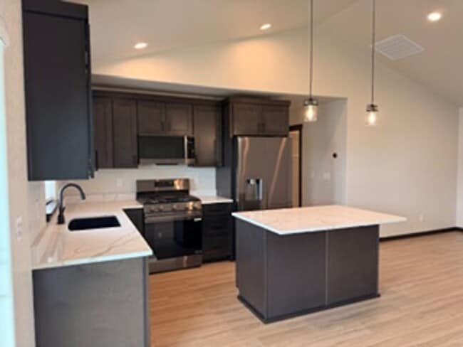 Building Photo - 12037 N Lennon Ln