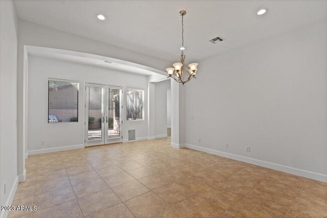 Building Photo - 2413 W Sienna Bouquet Pl