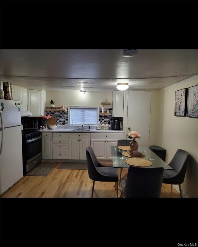 Building Photo - 368 Union Ave