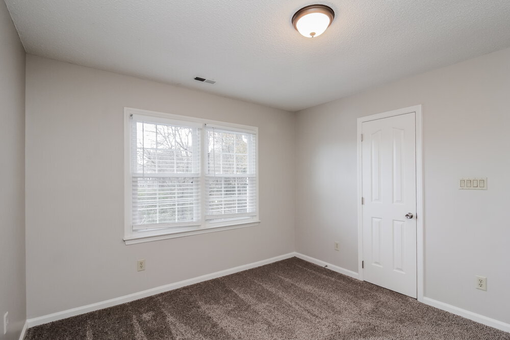 Building Photo - 7207 Glen Brook Ln