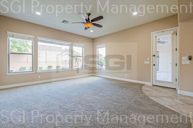 Building Photo - LUXURY 5 BEDROOM VISTANCIA BASEMENT HOME!