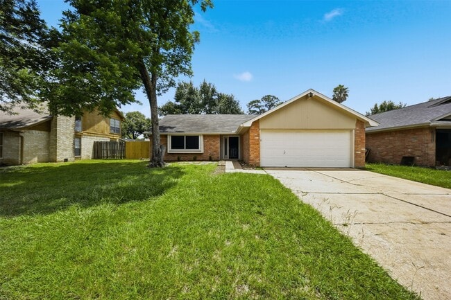 Building Photo - 16310 Emberwood Dr