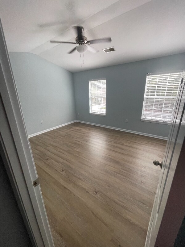 Building Photo - 1198 Island Club Dr