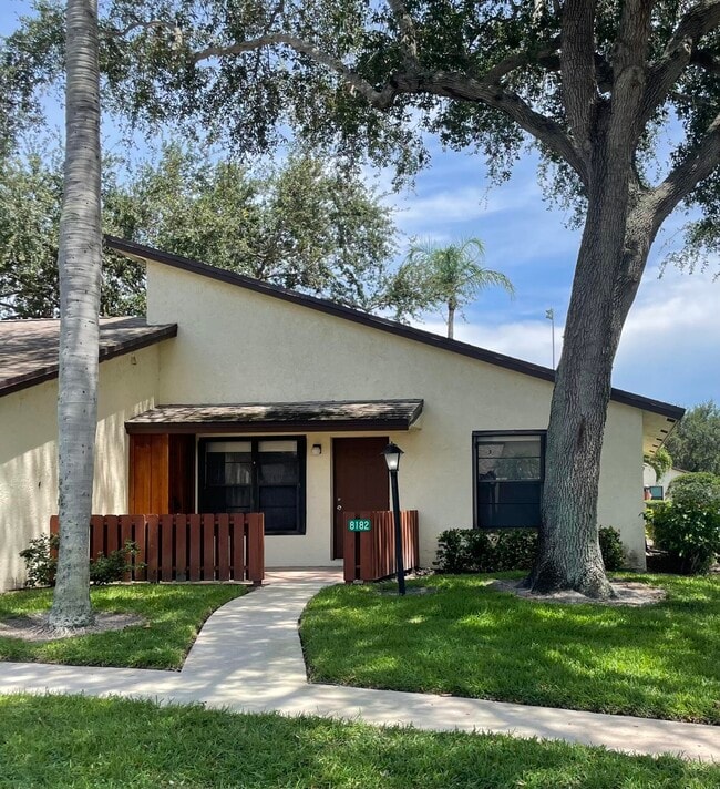 Primary Photo - 8182 SE Villa Way