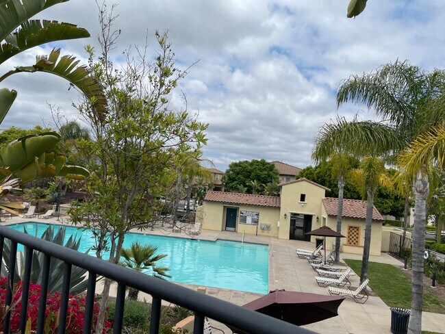 Building Photo - 2208 Pasadena Ct