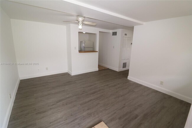 Building Photo - 1206 N 22nd Ave