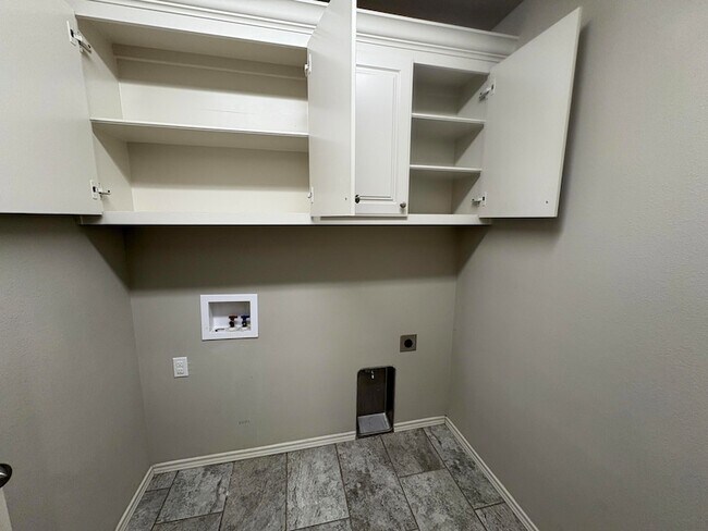 Building Photo - 2623 113th St