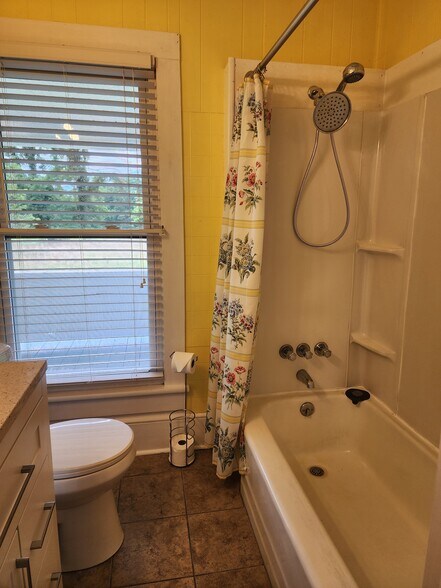 Building Photo - 6355 Quartz Ln