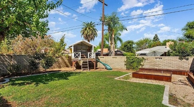 Building Photo - 2453 Alder St