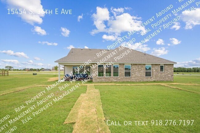 Building Photo - 15454 S 36th E Ave