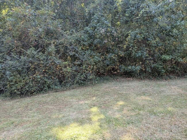 Building Photo - 609 Rucker Dr S