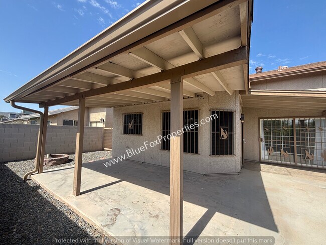 Building Photo - 7385 S Avenida Perlina