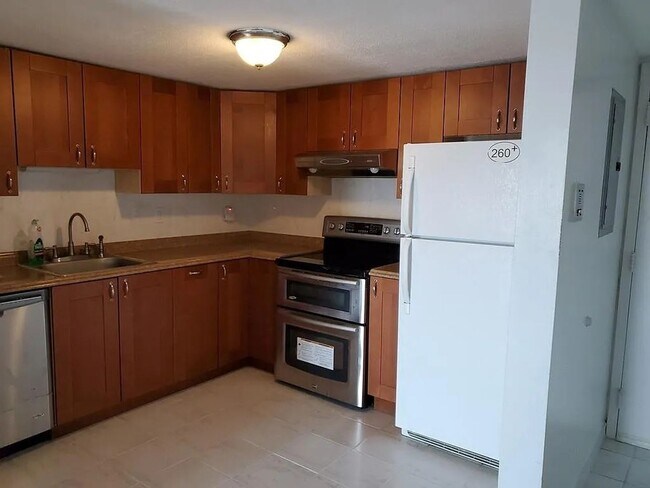 Building Photo - Perfect 2-Bedroom 2-Bath Condo in Revere