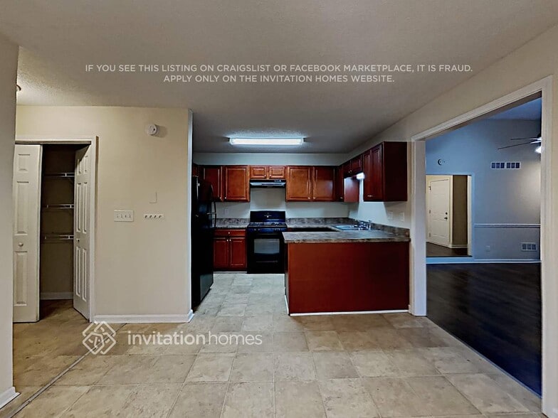 Building Photo - 235 Township Dr